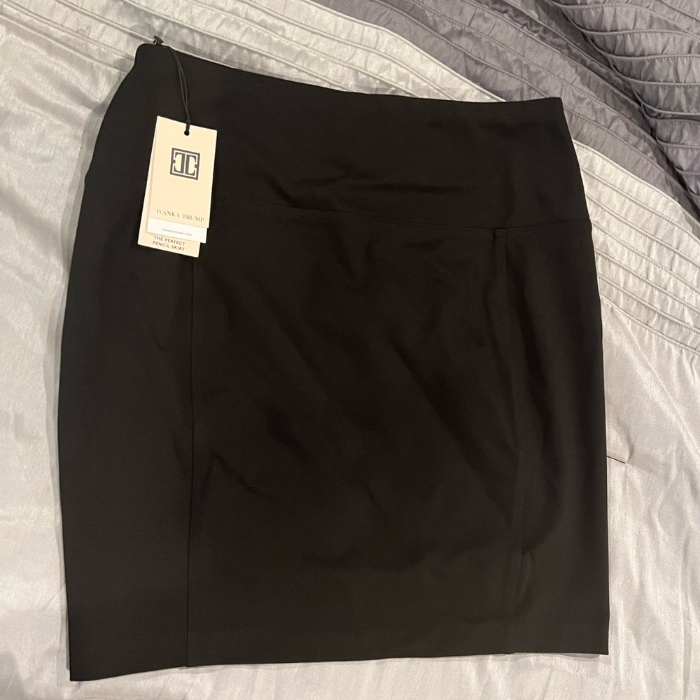 Ivanka Trump Black Pencil Skirt. Size Large. NWT. Never worn.